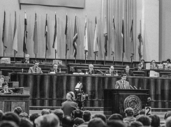 Как в Воронеже воспринимали судьбоносный Съезд, приведший к расстрелу Белого дома  