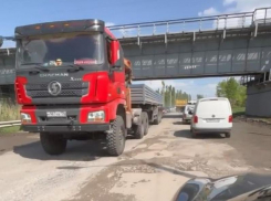Власти добрались до одного из самых проблемных участков дорог в Воронеже
