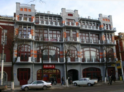 В Воронеже мажоры посидели в кафе на 15 тысяч рублей и отказались платить