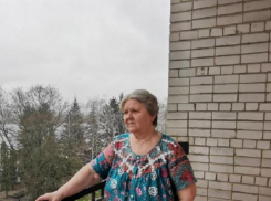 Брошенная в Мехико неходячая пенсионерка, поселившаяся в Воронеже, снова переезжает