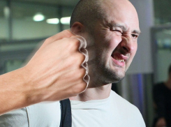 Недоубитый заукраинец Бабченко спровоцировал интернет-войну вокруг воронежского села