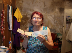 Ужасное состояние затопленной квартиры ветерана труда игнорирует воронежская УК  