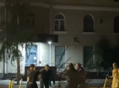 Массовая драка перед кровавым месивом попала на видео в Воронеже 
