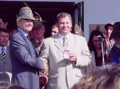 Воронежский чиновник получил награду от альпийского корпуса, который в годы войны оккупировал Россошанский район