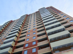 Воронежец, страдающий наркозависимостью, выбросился из окна 7 этажа