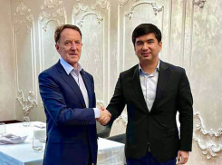 О договоренностях с узбекским коллегой рассказал воронежский депутат Гордеев