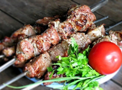 Стало известно, за сколько можно приготовить шашлык в Воронежской области