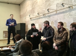 Воронежцы поддержали строительство поликлиники и храма на улице Артамонова 