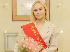 Победу на Кубке России одержала воронежская красавица-гимнастка Ангелина Мельникова