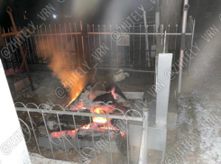 Костер на могиле в Воронеже спровоцировал бурное обсуждение с неожиданным концом