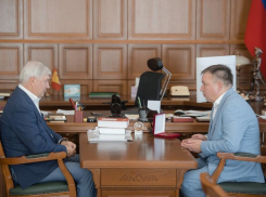 О чём Александр Гусев беседовал с руководством предприятия по выпуску микросхем в Воронеже 