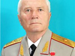 Генерал-майор КГБ в отставке Станислав Ходаковский отмечает юбилей в Воронеже