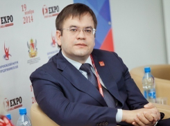 В воронежском правительстве провожают Андрея Ревкова