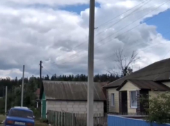 «Исчезнувшие» энергетики оставили во тьме село в Воронежской области