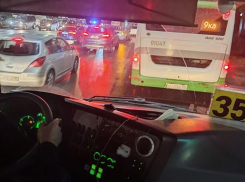 8-балльные пробки парализовали движение в Воронеже