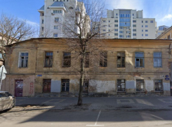 Разваливающимся «Домом врача Тобина» в Воронеже заинтересовался председатель СК
