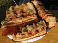 В Воронежскую область запретили провозить нелегальное мясо птицы и сало с Украины