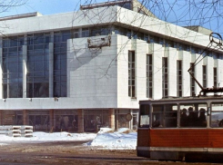 В 90-е универмаг «Россия» в Воронеже пытались продать за смешную цену