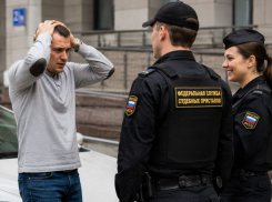 К хитрой уловке прибегли судебные приставы, чтобы выбить долг с алиментщика в Воронеже