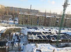 Стройфирма требует от онкобольной пикетчицы незаконной стройки 26 тысяч рублей