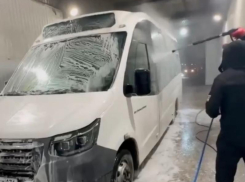 Как воронежские автобусы готовят к выходу на линию, показали на видео