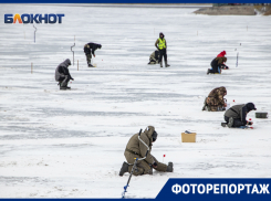 Бесстрашие и страсть: ради чего рыбаки массово рискуют на льду в Воронеже 