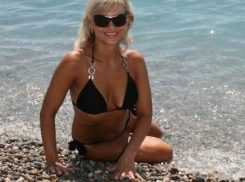 Секс-бомба воронежской облдумы богатеет с каждым годом после прихода в политику