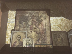 Атмосферность древних икон показала жительница Воронежа