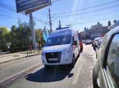 Маршрутка №58 столкнулась со «скорой помощью» в центре Воронежа