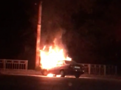 Ужасающее видео горящей Daewoo Nexia показали в Воронеже