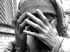 В Воронежской области осудили 3 преступников за 7 нападений на пенсионеров