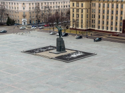 85 лет под взглядом Ильича: как в Воронеже появился памятник Ленину