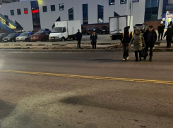 Администрация отреагировала на «пропавший» переход возле ТЦ в Воронеже