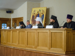 Александр Гусев заявил о готовности осчастливить воронежцев через церковь