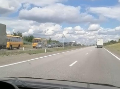 Стали известны причины 20-километровой пробки на М-4 в сторону юга