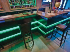 В Воронеже полицейский отказался платить за спиртное в ночном клубе