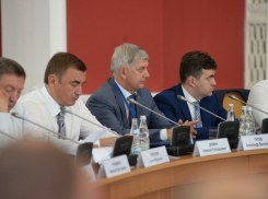 Александр Гусев рассказал, как в Воронеже решили проблему мигрантов