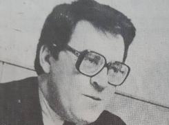 Геннадий Макин вел подготовку к референдуму на фоне Конституционного кризиса