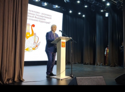 Культурно-досуговый центр посетил губернатор в воронежском поселке 