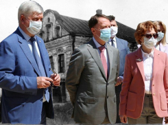 Сукно для армии, концлагерь, показуха ради Гордеева: как жил один из самых старых домов Воронежа