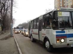 В Воронеже на улице 9 января образовалась большая пробка