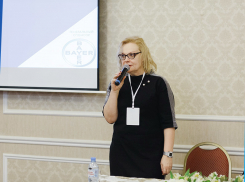 За гибель пациентки в Воронежском онкодиспансере наказали зама Мошурова