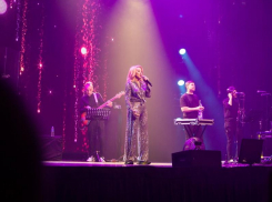 Любовь Успенская на концерте в Воронеже: «Россия — самая достойная страна»