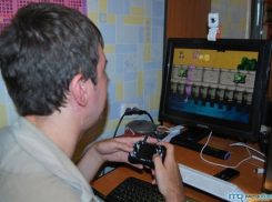 Воронежец так хотел поиграть на приставке, что чуть не убил знакомую