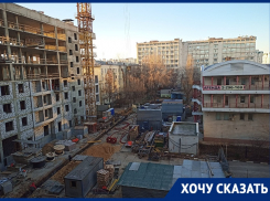 «Выбор» Цыбаня сделал воронежцев заложниками двора напротив здания правительства