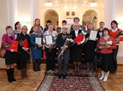 В Воронеже на учете состоит 1500 детей-сирот