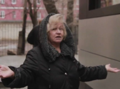 В центре Воронежа жильцы многоэтажки стали заложниками самостроя на первом этаже