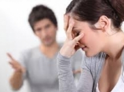 20-летняя жительница Воронежа после угроз мужа испугалась за свою жизнь 