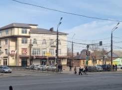  Кафе оцепили в центре Воронежа после хлопка