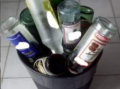 В Нижнедевицком районе 81-летний бутлегер торговал опасным алкоголем